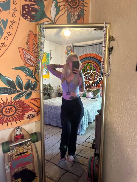 Atxabbbsss naked on onlyfans