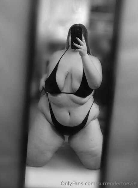 Surrendertoevie onlyfans leakd