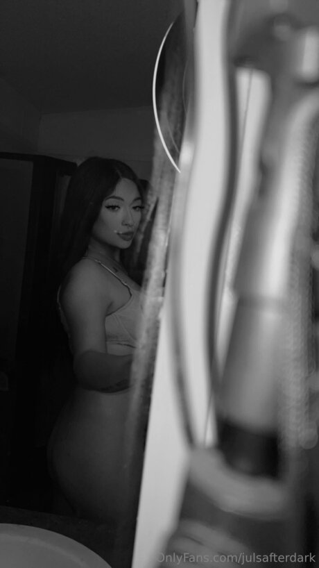 Julsafterdark only fans pics
