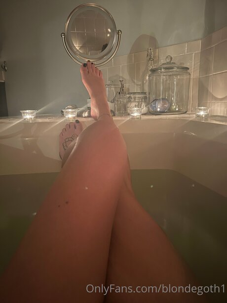 Blondegoth1 onlyfans leaks xxx