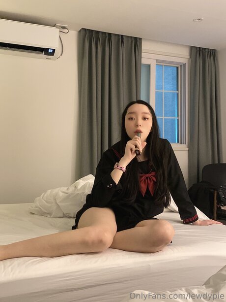 Lewdypie onlyfans model