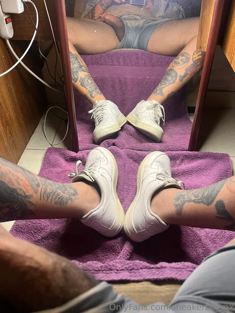 Sneakerboymx nudes leaked onlyfans