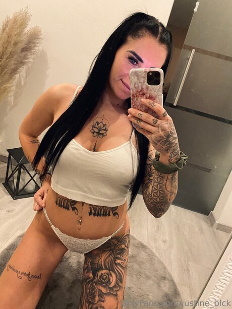 Justineblack onlyfans leak nude