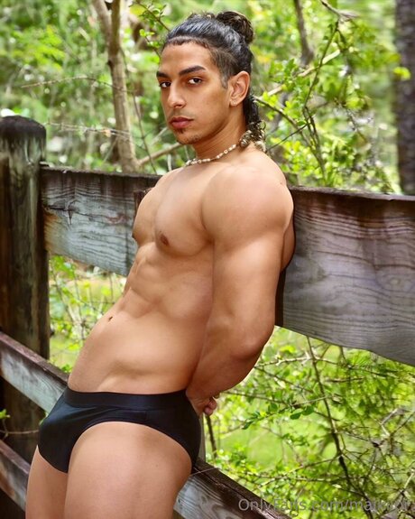 Maikiipr ass onlyfans