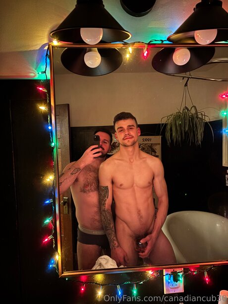Canadiancub30 onlyfans topless