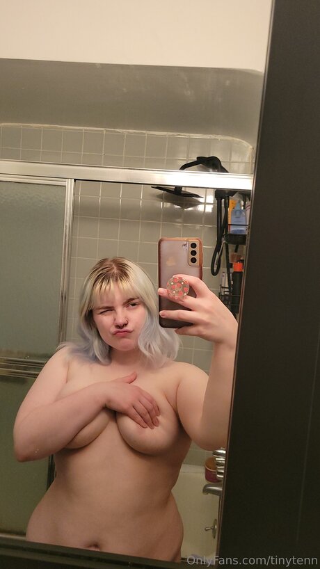 Tinytenn topless onlyfans