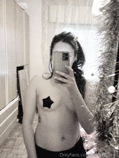 U241107164 onlyfans naked pics