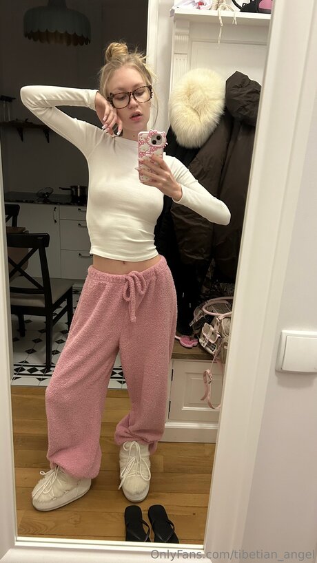 Catie Free is on onlyfans