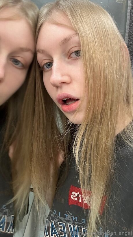 Catie Free onlyfans fotos