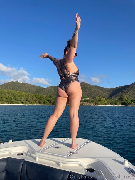 Somali Rose onlyfans leaked dirtyship