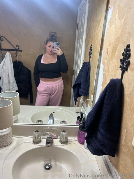 Kitty Hatton onlyfans leak