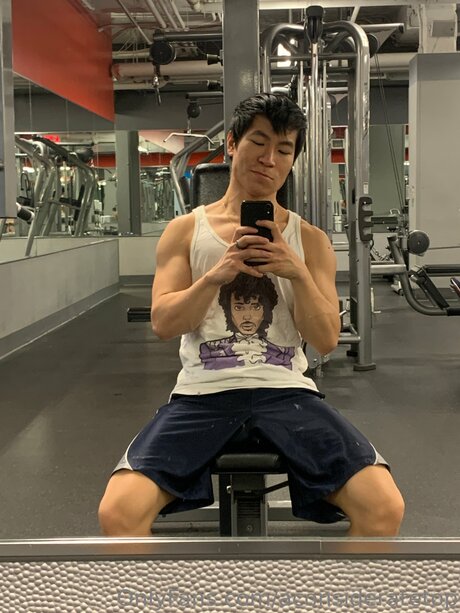 Aconsideratetop onlyfans sexy