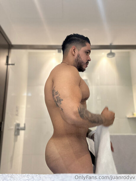 Juanrodvv leaked naked onlyfans