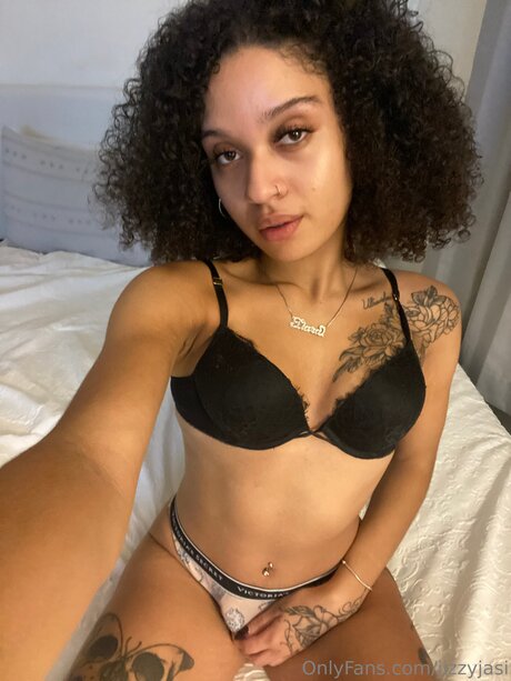 Jizzyjasi onlyfans lesk