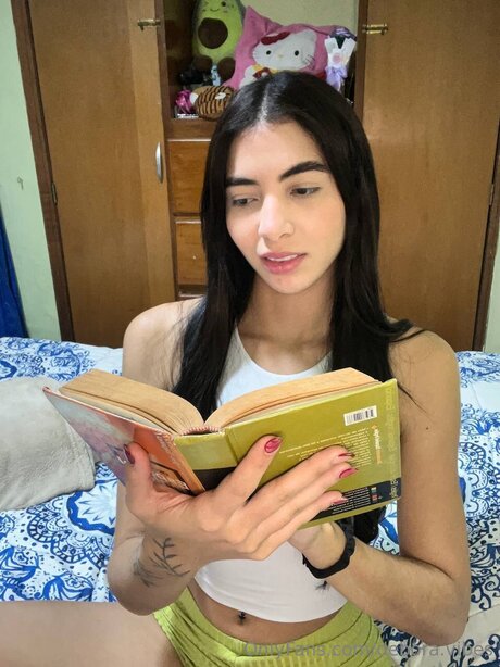 Debora Vibes onlyfans nudes