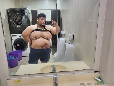 Cjgomtv only fans naked