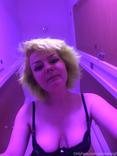 Giantaliengf  pictures