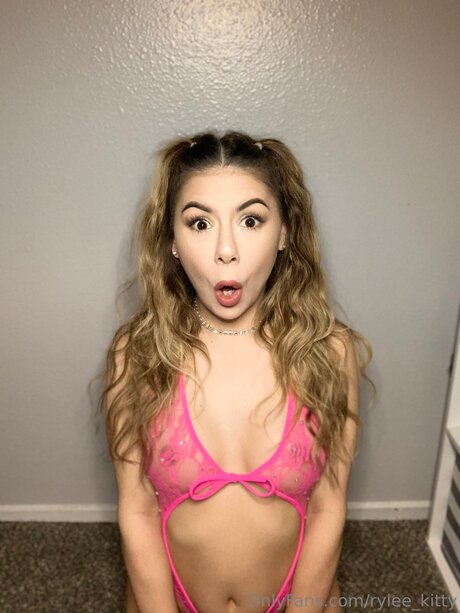 Rylee Kitty onlyfans leaked xxx