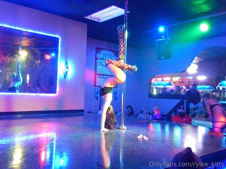 Rylee Kitty leaks only fans