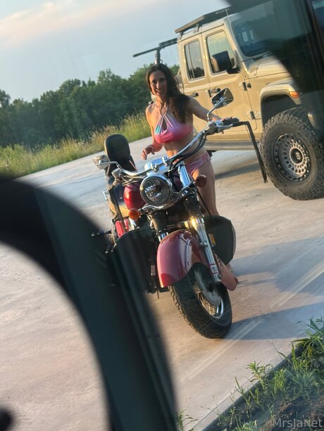 Mrsjanetm nude leaked onlyfans