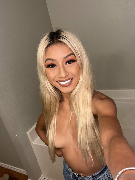 Latinabarbie96 free only fans