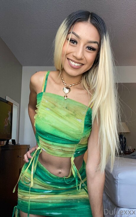 Latinabarbie96 only fans pictures