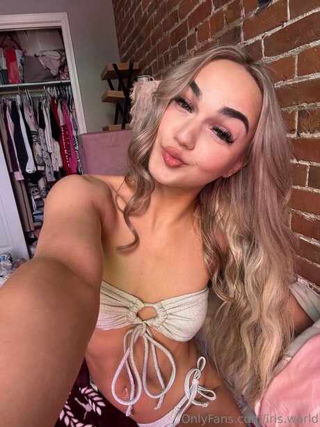 Iris World nude onlyfans pics