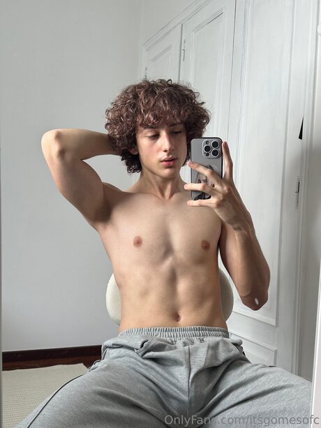 Itsgomesofc onlyfans photo