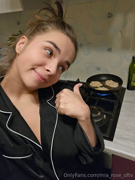 Mia Rose Oftv leaked onlyfans nude
