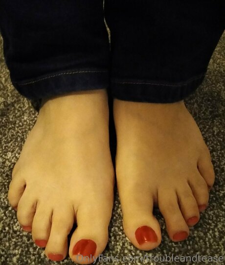 Troubleandtease onlyfans leaks nudes