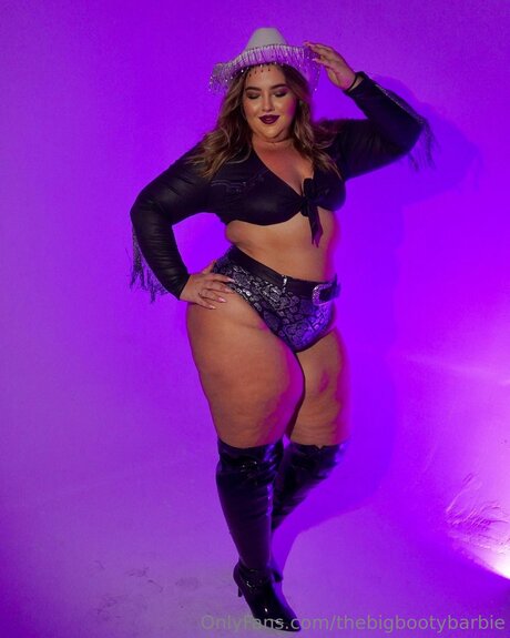 Thebigbootybarbie onlyfans x