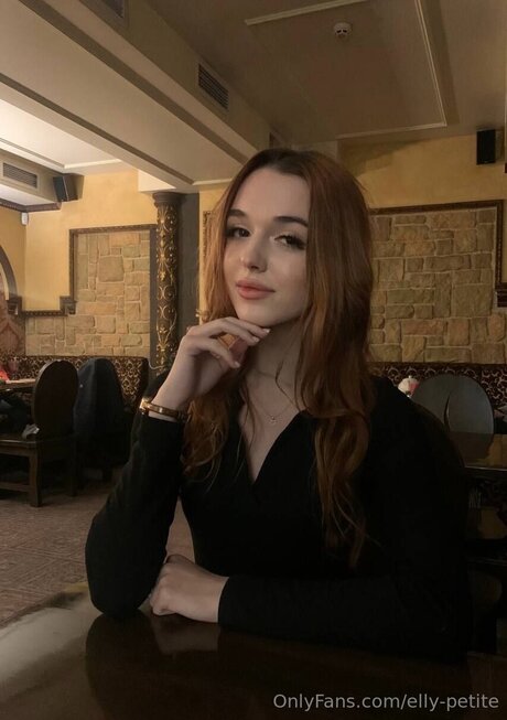 Elly Petite nsfw onlyfans