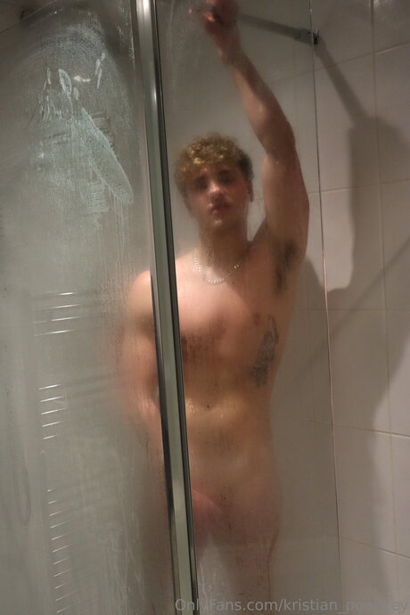 Kristian Pouncey boobs onlyfans