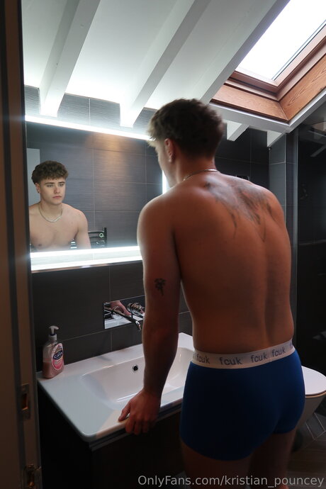 Kristian Pouncey onlyfans naked