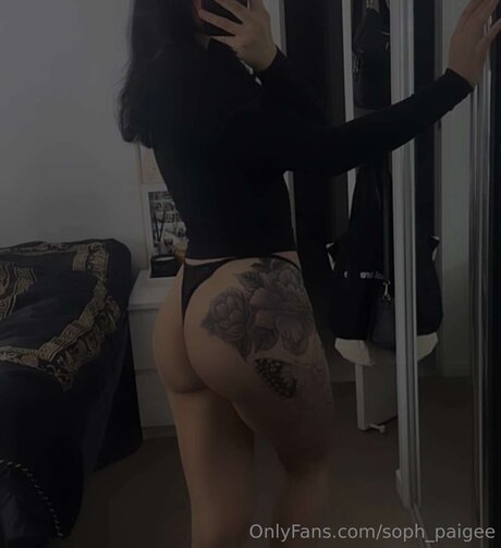 Soph Paigee tits onlyfans