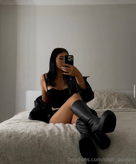 Soph Paigee onlyfans naked