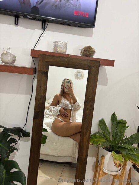Valentinababy05 nudes onlyfans leaks