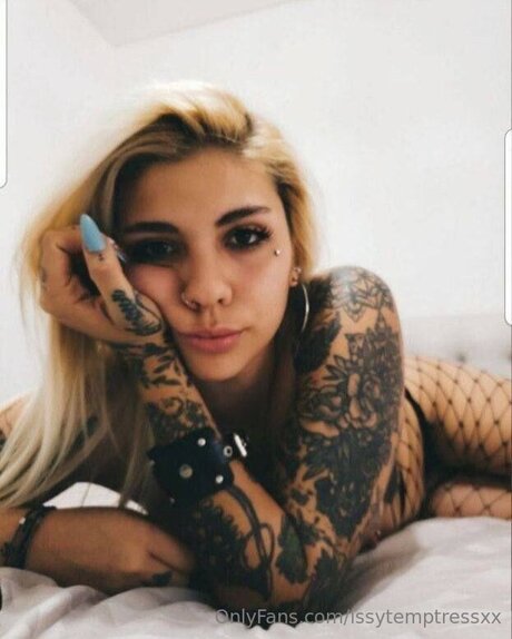 Issytemptressxx free only fans