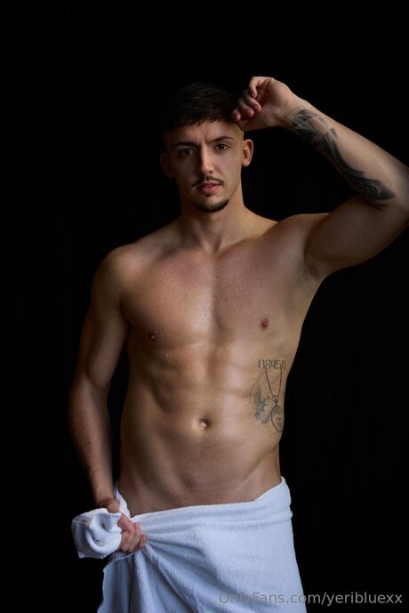 Yeribluexx onlyfans leaked.