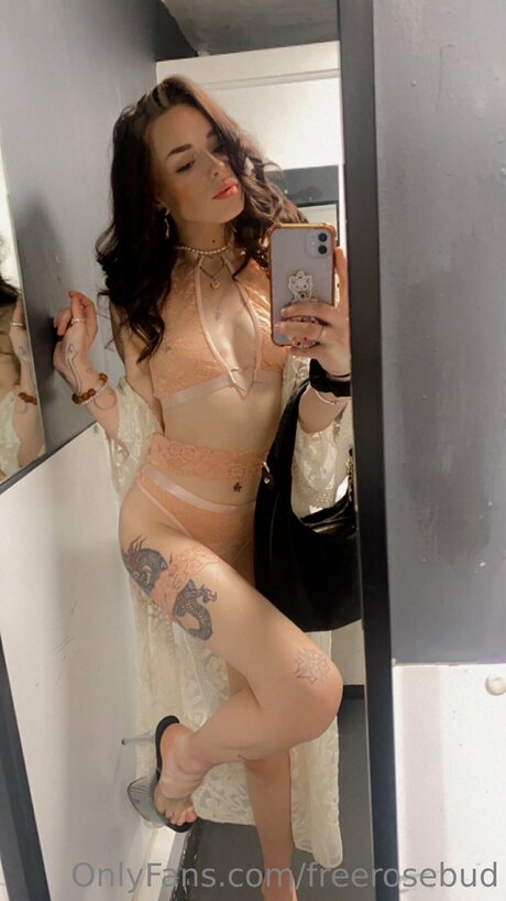 Freerosebud only fans.