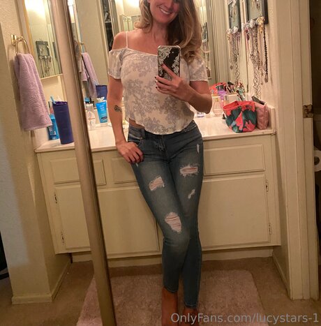 Lucystars 1 onlyfans porn nude