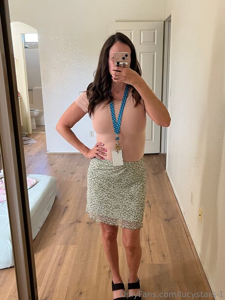 Lucystars 1 nudes onlyfans leak