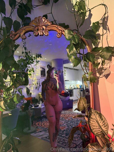 Lizlovelive 1995 ass onlyfans