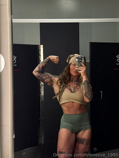 Lizlovelive 1995 leak onlyfans nude