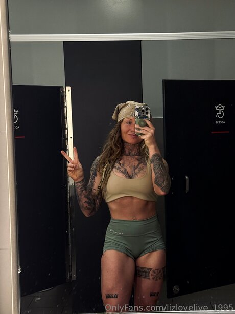 Lizlovelive 1995 leaked onlyfans naked