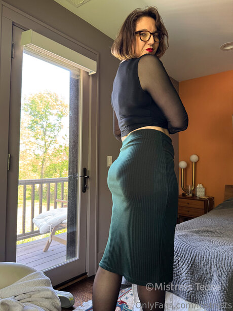 Mstrssts topless onlyfans