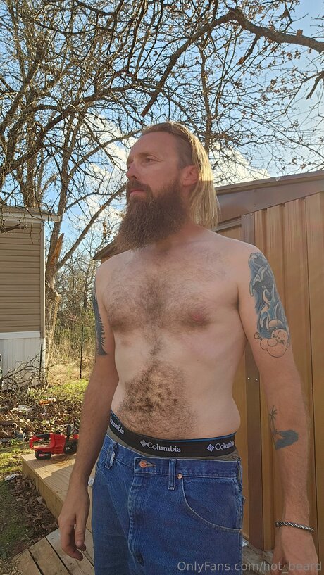 Hot Beard onlyfans nude pics