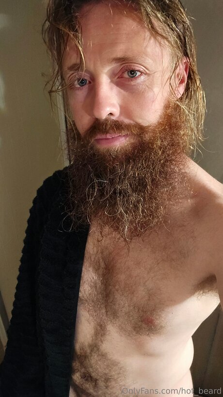 Hot Beard onlyfans tits
