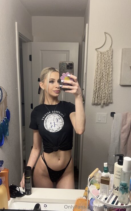 Alexiismoore porn onlyfans leaks