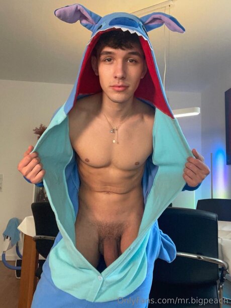 Mr Bigpeach onlyfans sex leak